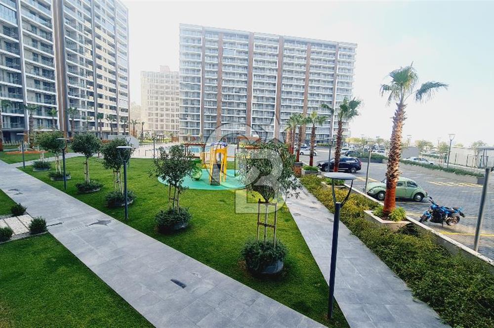 Manisa Meydan Sitesi Havuz Cephe Eşyalı Kiralık 1+1 Daire