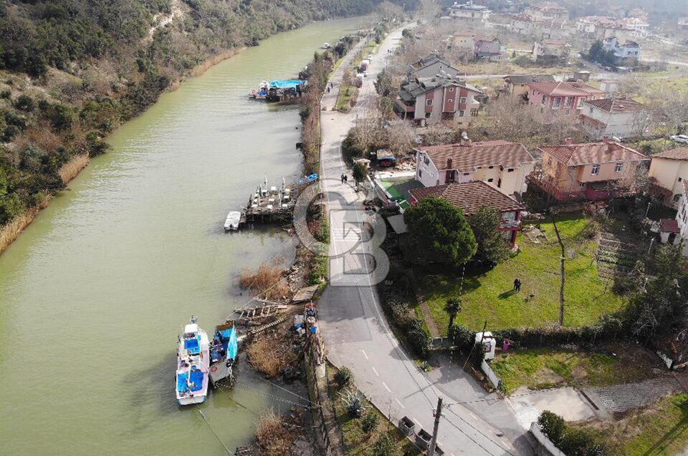  Şile Ağva Merkezde Nehir Kenarında, 2 ayrı daireli Müstakil Ev ve 800 m2 Bahçe 