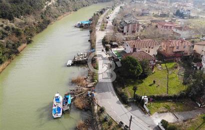  Şile Ağva Merkezde Nehir Kenarında, 2 ayrı daireli Müstakil Ev ve 800 m2 Bahçe 