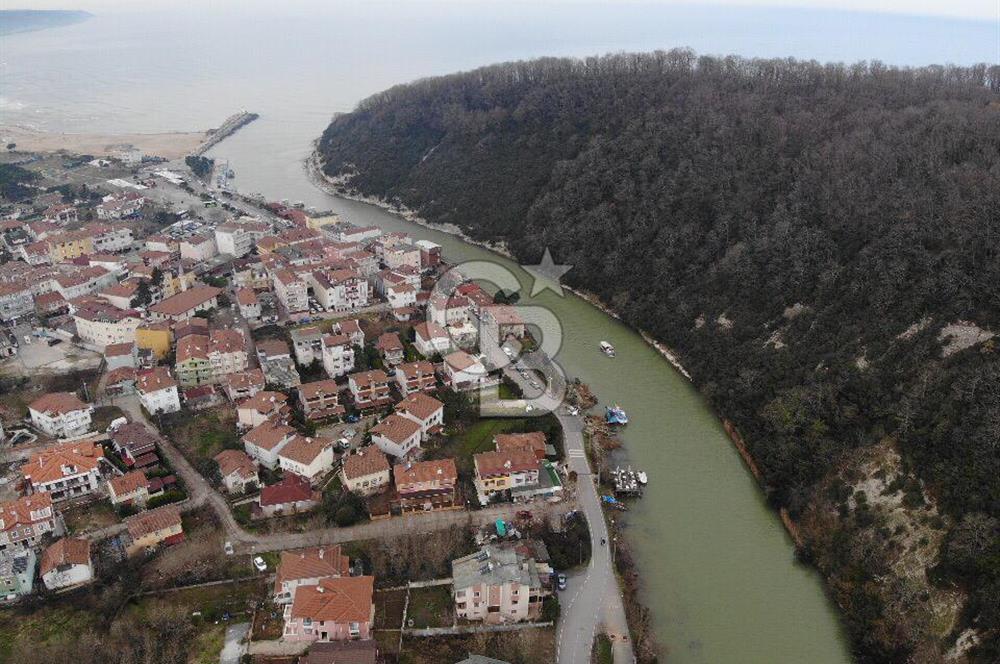  Şile Ağva Merkezde Nehir Kenarında, 2 ayrı daireli Müstakil Ev ve 800 m2 Bahçe 