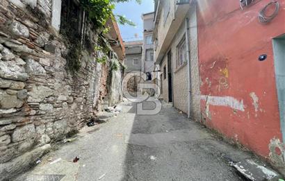 Konak Pazaryeri'nde 542 m2 Kat karşılığı Arsa
