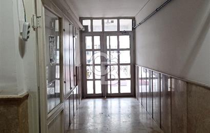 CEVİZLİDERE CADDESİNDE ARA KATTA MASRAFSIZ SATILIK 3+1 DAİRE