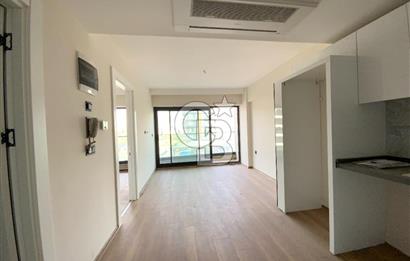 BORNOVA FORUM BÖLGESİ KİRALIK 1+1 DAİRE & OFİS