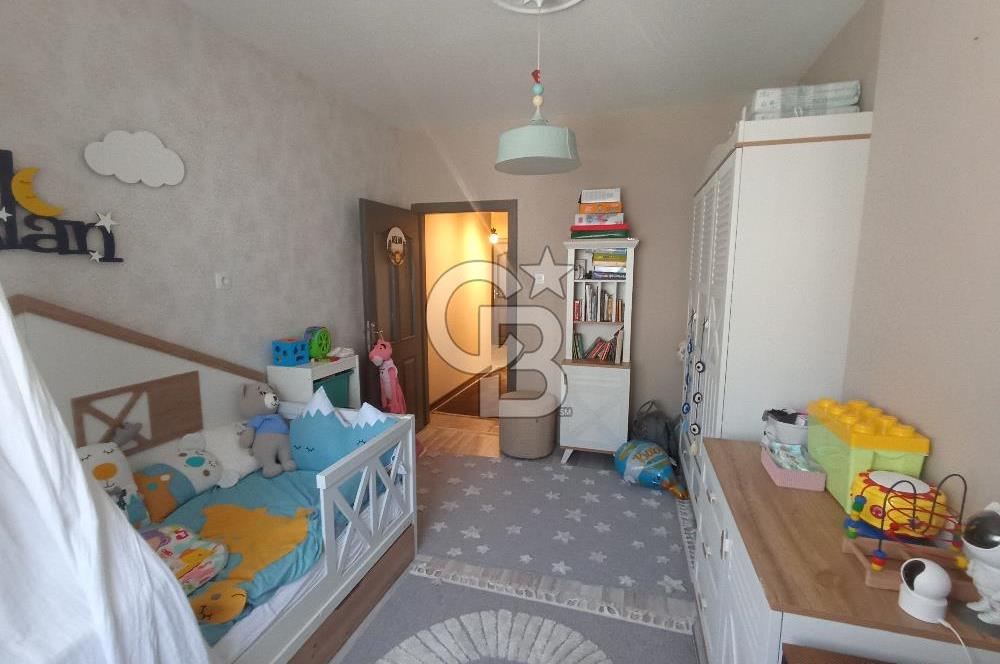 CEVİZLİDERE CADDESİNDE ARA KATTA MASRAFSIZ SATILIK 3+1 DAİRE