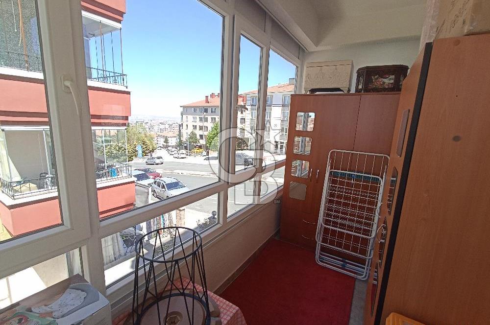 CEVİZLİDERE CADDESİNDE ARA KATTA MASRAFSIZ SATILIK 3+1 DAİRE