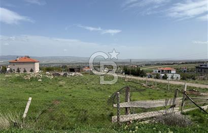 Gölbaşı Hacılarda Kıymetli Konumda 500 m2 İmarlı