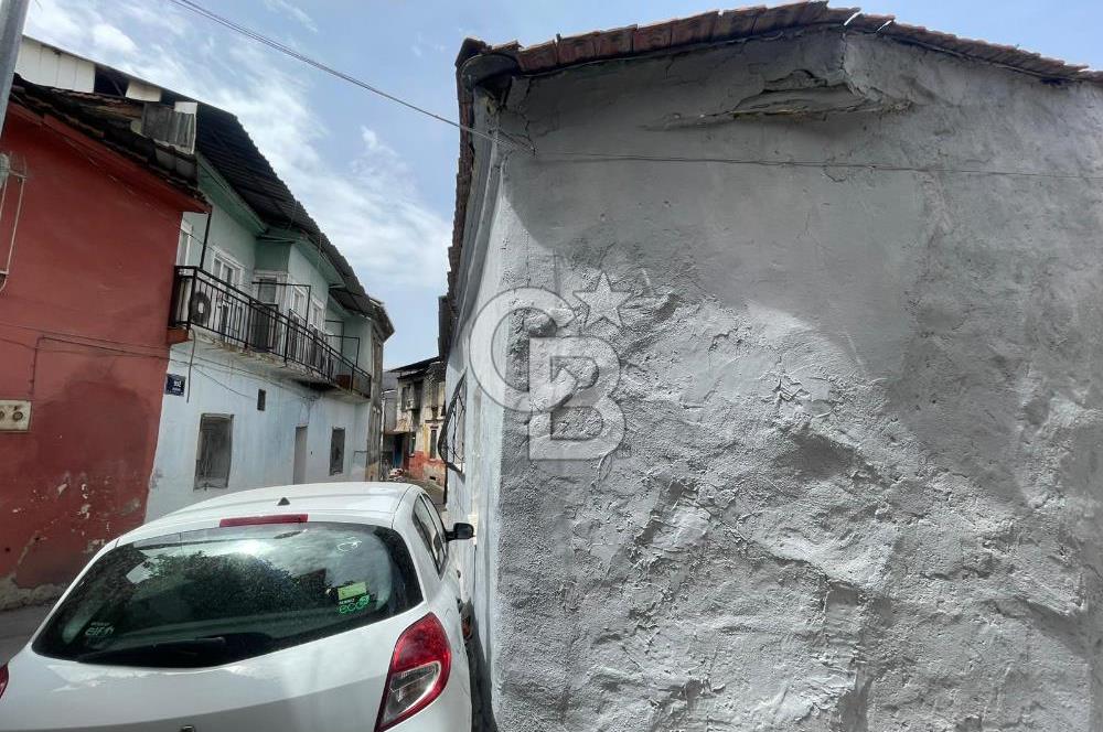 Konak Pazaryeri'nde 542 m2 Kat karşılığı Arsa