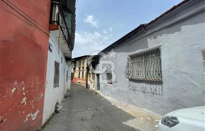 Konak Pazaryeri'nde 542 m2 Kat karşılığı Arsa