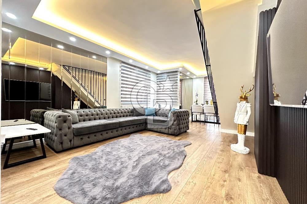 Sancaktepe İnönü Mah. Özel Mimarili 3+1 Çatı Dubleksi ve Teraslı Satılık Daire​​