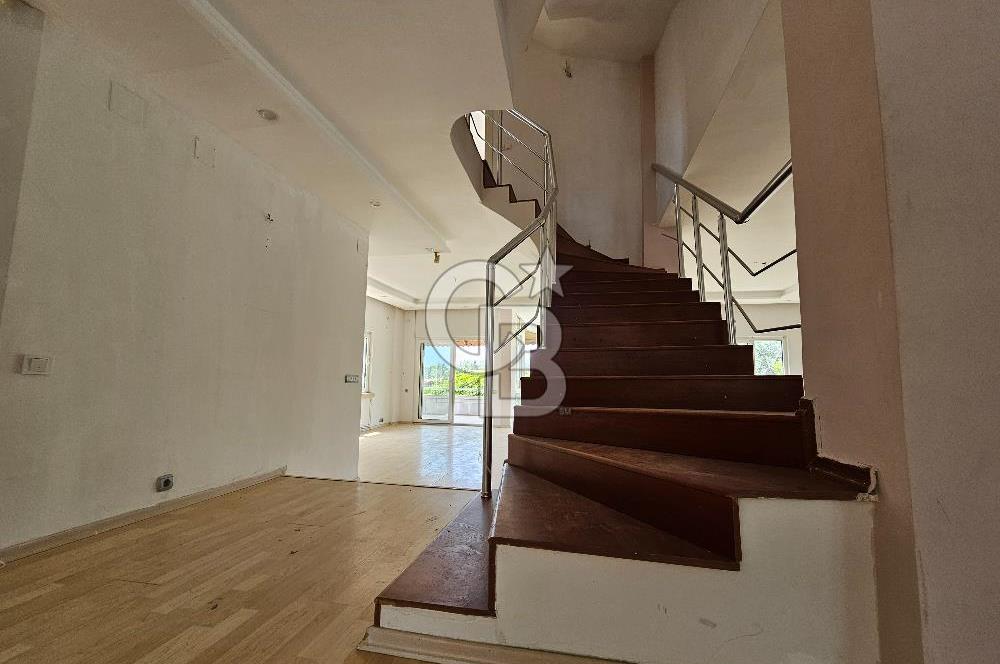 Mersin Mezitli Kuyuluk Çamlıca Mah.de Site İçi Satılık Villa