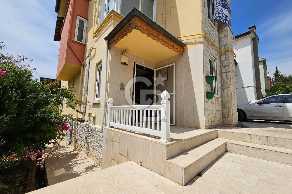 Mersin Mezitli Kuyuluk Çamlıca Mah.de Site İçi Satılık Villa
