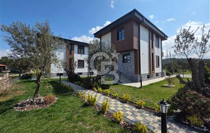 Sefa Çamlık Laka'da Site İçinde Satılık Müstakil Lüx 5+1 Villa