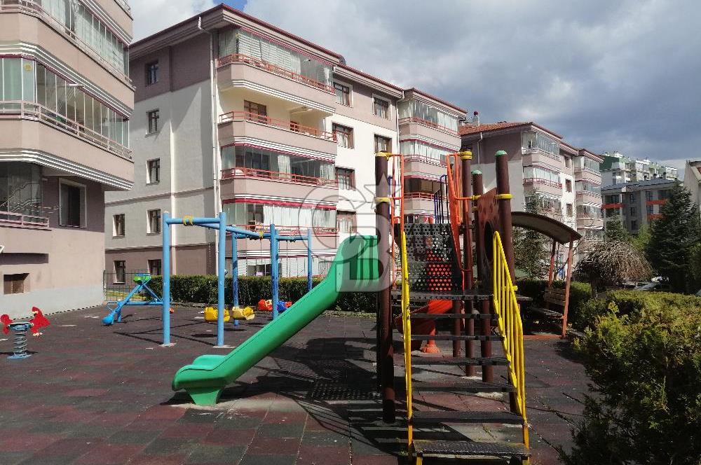 GÖLBAŞI SEĞMENLERDE SİTE İÇİ SATILIK 3+1 YÜKSEK GİRİŞ