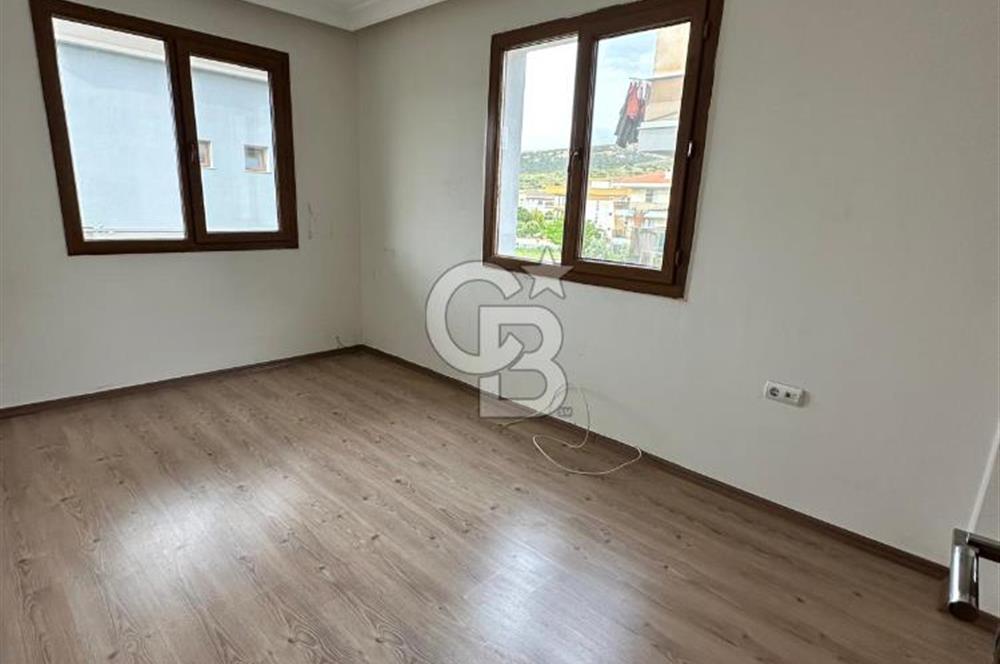 Yenifoça Site İçerisinde Kiralık 2+1 Daire