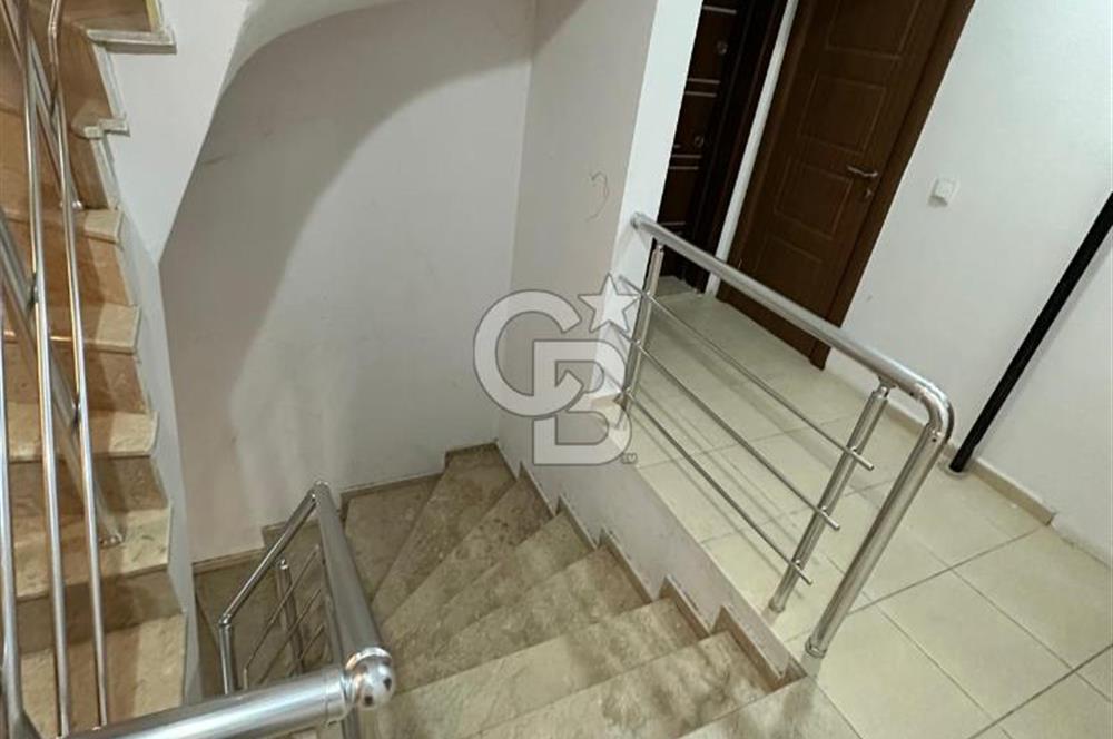 Yenifoça Site İçerisinde Kiralık 2+1 Daire