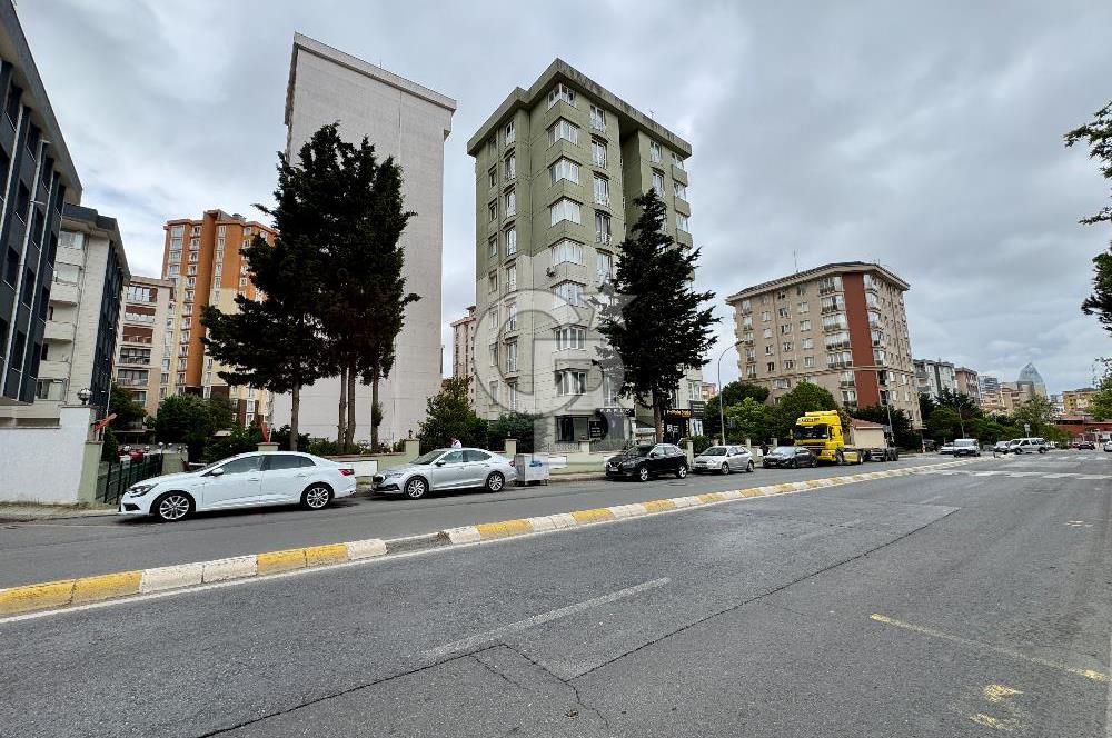 KÜÇÜKBAKKALKÖY’DE CADDE ÜZERİ GENÇ BİNADA 7. KATTA GENİŞ 2+1