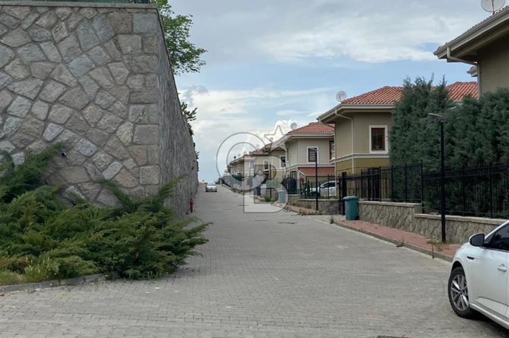 MEBUSKENT'DE 3 KATLI FULL YAPILI 7+2 GENİŞ TİP LÜKS VİLLA