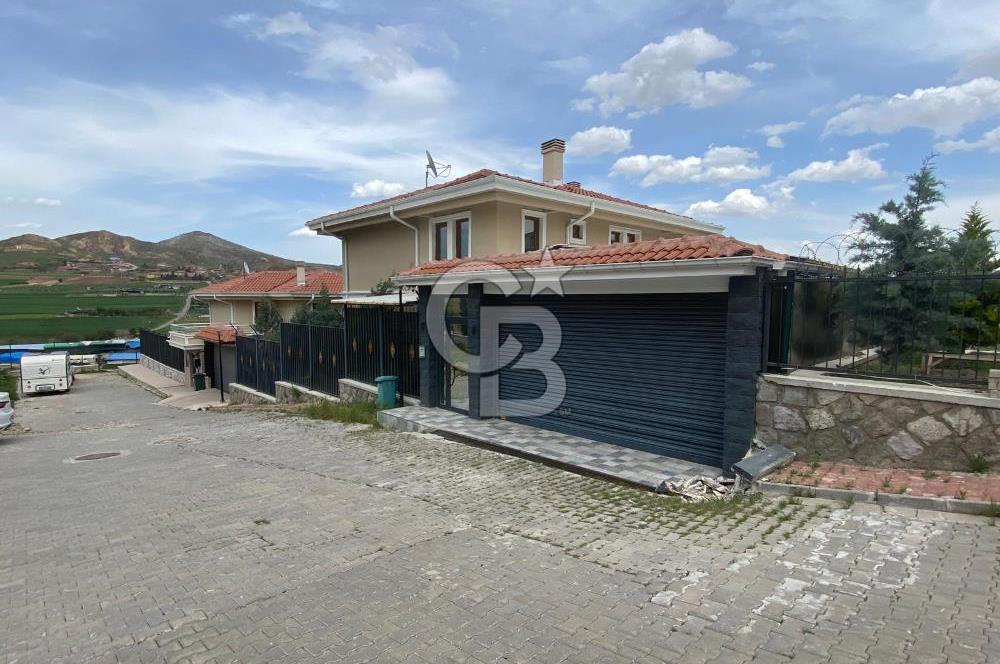 MEBUSKENT'DE 3 KATLI FULL YAPILI 7+2 GENİŞ TİP LÜKS VİLLA