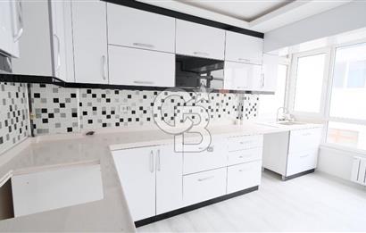 ALSANCAKTA GENİŞ ve AYDINLIK 3+1 SATILIK DAİRE - Kat Avantajlı!