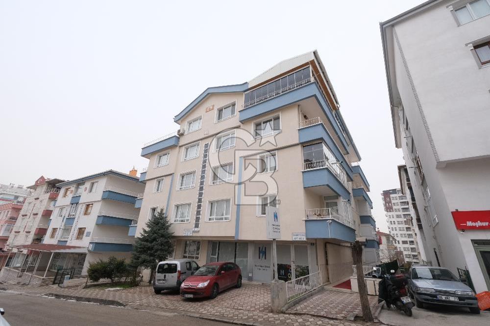 ALSANCAKTA GENİŞ ve AYDINLIK 3+1 SATILIK DAİRE - Kat Avantajlı!
