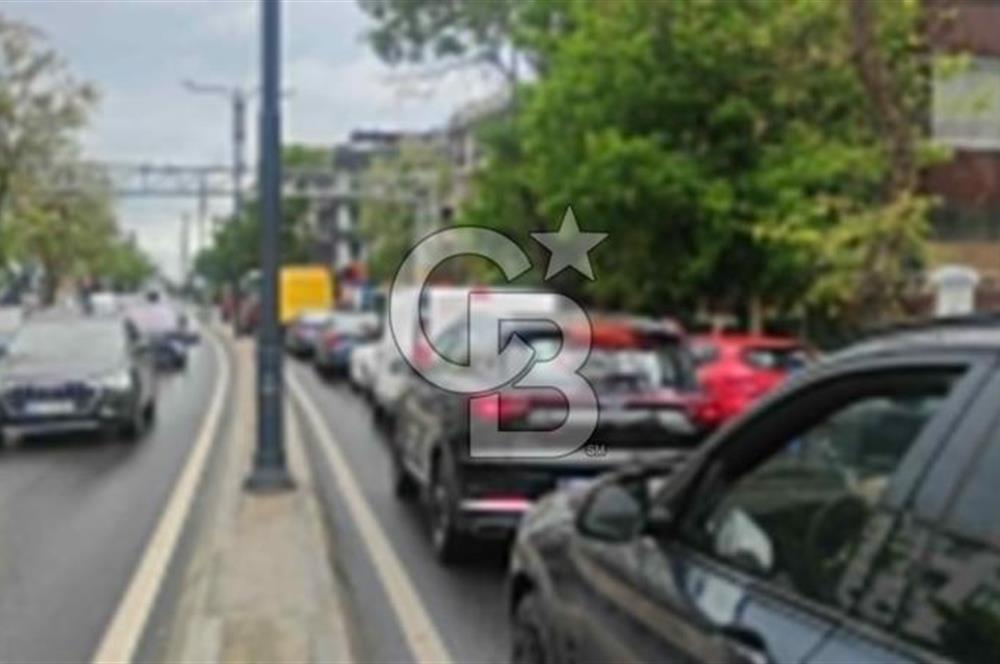 ACIBADEM  CADDESİNDE METROBÜSE YAKIN KİRALIK İŞYERİ