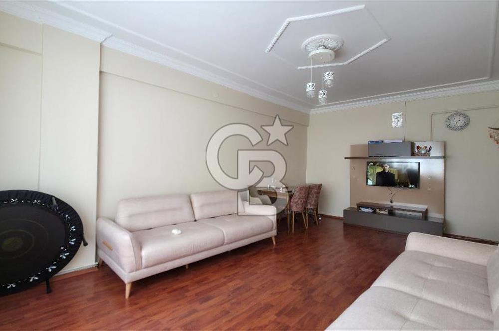 Rumeli Caddesinde 90m2, 1.kat 2+1, Balkonlu Satılık Daire