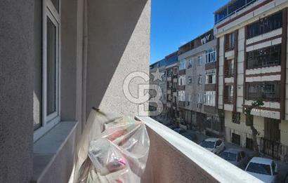 Rumeli Caddesinde 90m2, 1.kat 2+1, Balkonlu Satılık Daire