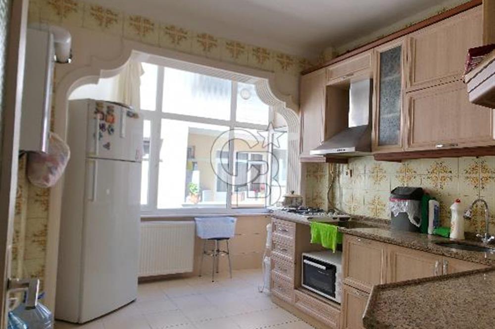 Rumeli Caddesinde 90m2, 1.kat 2+1, Balkonlu Satılık Daire