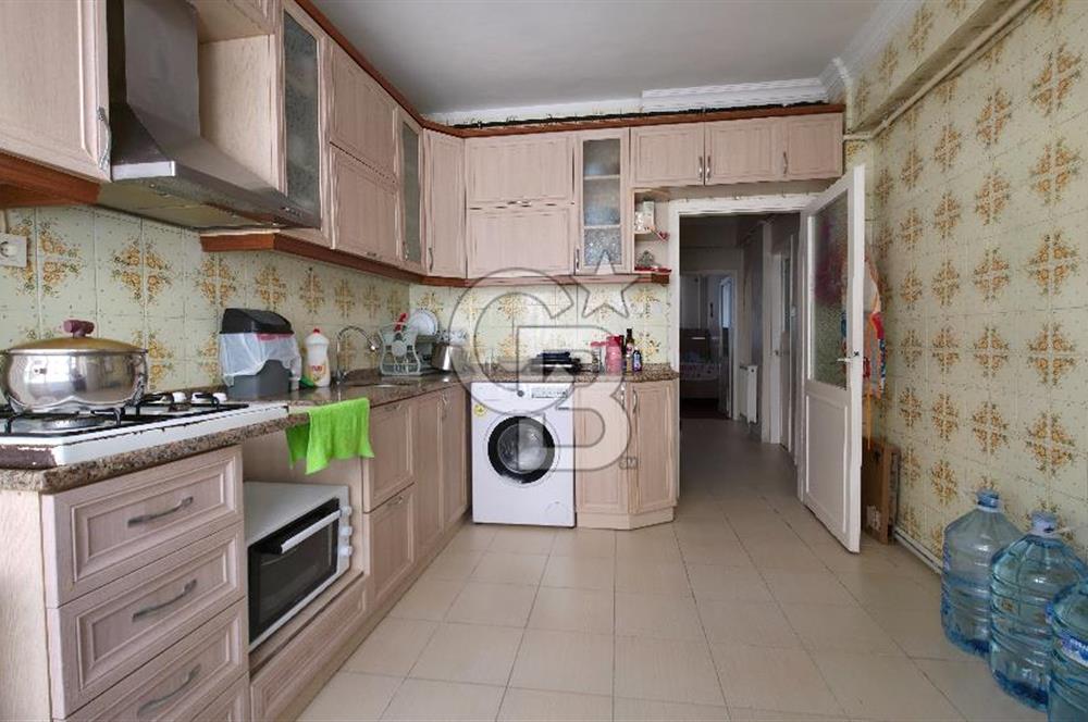 Rumeli Caddesinde 90m2, 1.kat 2+1, Balkonlu Satılık Daire