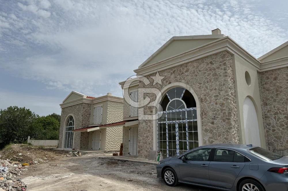 FOÇA KOZBEYLİ'DE DOĞA SİTESİNDE LOFT DUBLEKSLER