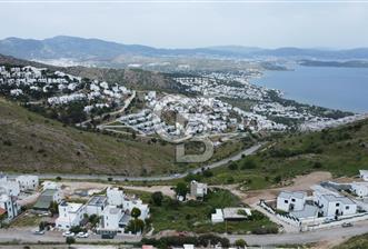 Bodrum Bağla'da Satılık Villa İmarlı Arsa