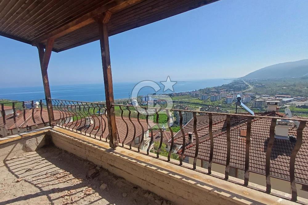 ORDU PERŞEMBE'DE DENİZ MANZARALI NATAMAM SATILIK VİLLA