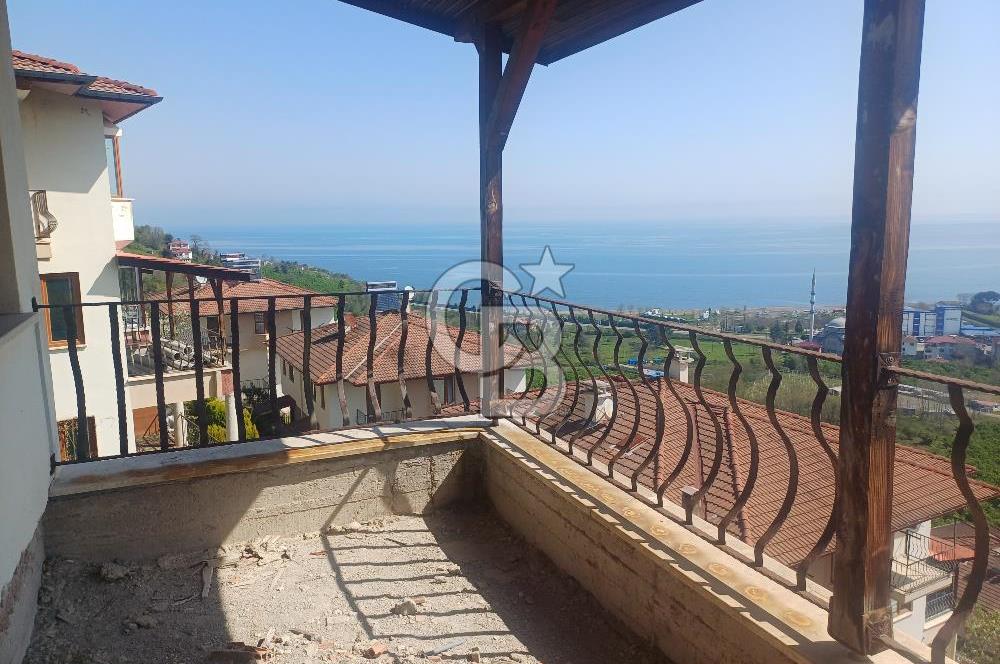ORDU PERŞEMBE'DE DENİZ MANZARALI NATAMAM SATILIK VİLLA
