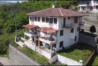 ORDU PERŞEMBE'DE DENİZ MANZARALI NATAMAM SATILIK VİLLA