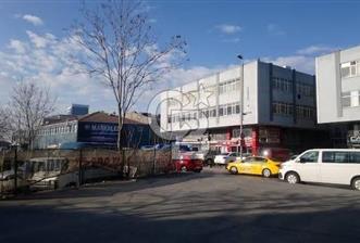 İşkent Sanayi Sitesi Girişte  D Blok'ta Köşe konumlu 40m2 Asma Katlı Dükkan