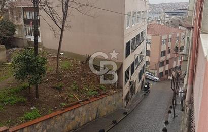 BEYOĞLU SURURİ'DE FERAH 2+1 DAİRE