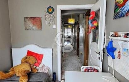 KARŞIYAKA RÜŞTÜ ŞARDAĞ CADDESİ ÜZERİNDE 3+1 SATILIK DAİRE 