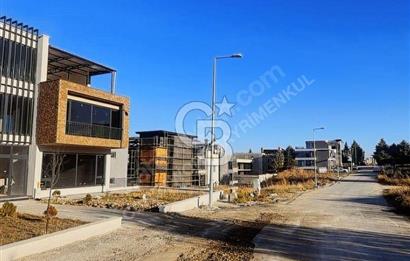 ÇANKAYA ALACAATLI'DA 600 m² SATILIK TİCARİ VİLLA BİNA ARSASI