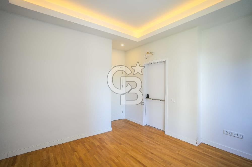 SUADİYE SAHİL PARSELİNDE HİÇ KULLANILMAMIŞ SATILIK 3+1 ARA KAT DAİRE