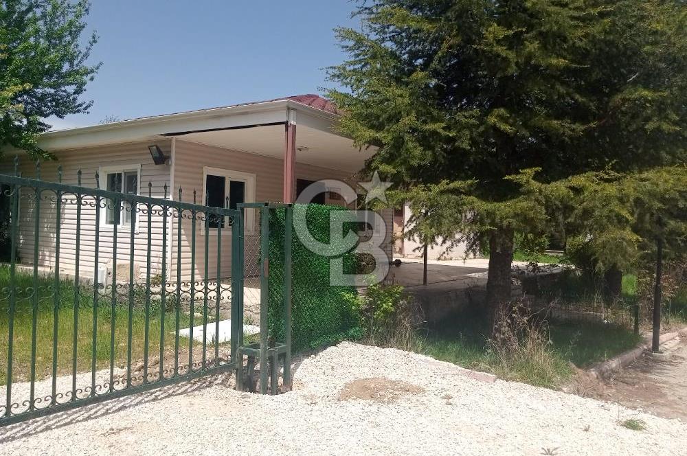 GÖLBAŞI İKİZCE MAH. ÇINAR SİTESİNDE SATILIK DEĞERLİ BAHÇE