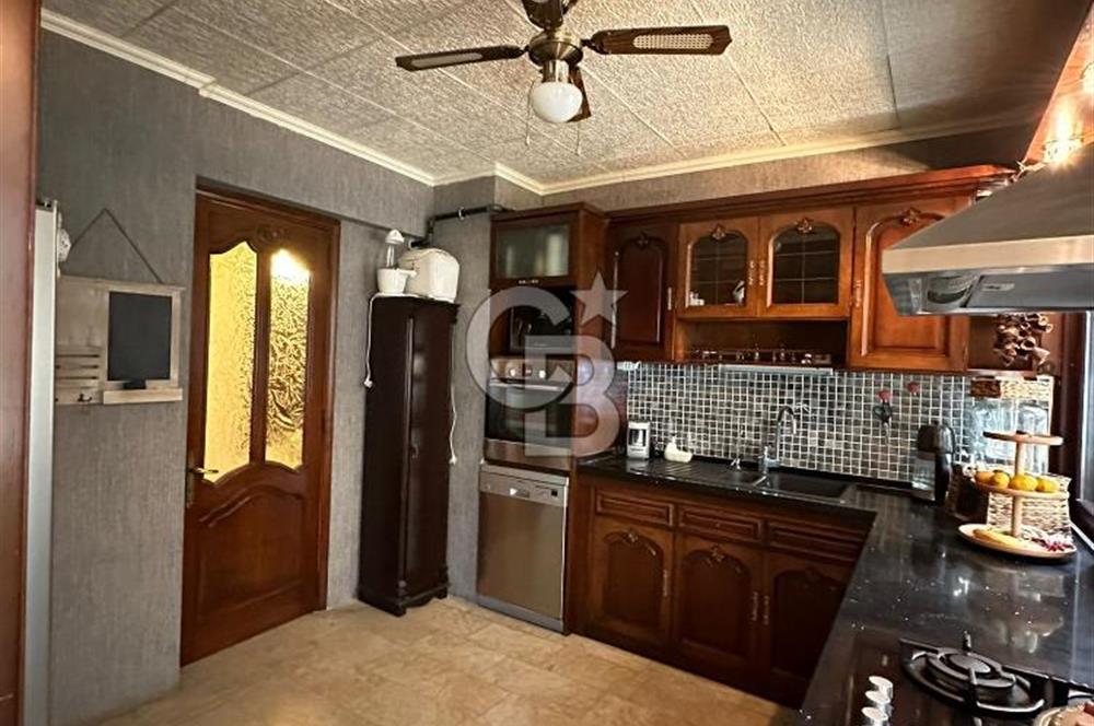 Bostanlı Yıllar Market Sokağında 3+1 Kiralık GENİŞ Daire