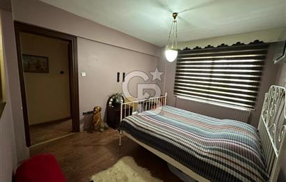 Bostanlı Yıllar Market Sokağında 3+1 Kiralık GENİŞ Daire