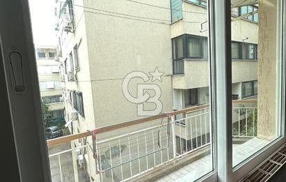 Bostanlı Yıllar Market Sokağında 3+1 Kiralık GENİŞ Daire