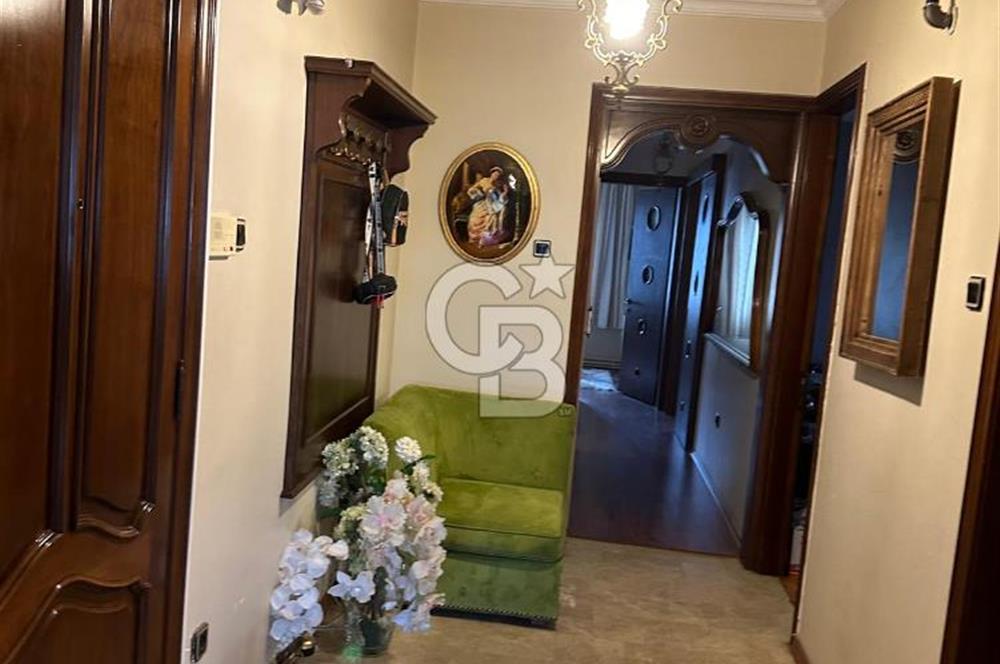 Bostanlı Yıllar Market Sokağında 3+1 Kiralık GENİŞ Daire