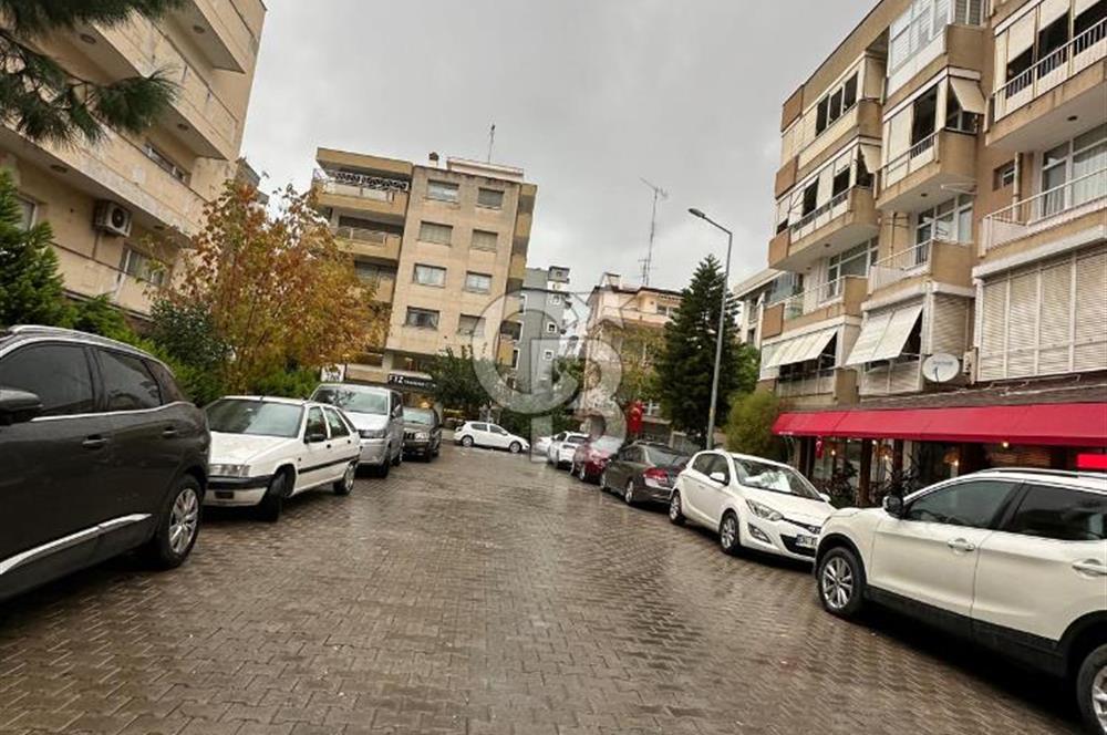 Bostanlı Yıllar Market Sokağında 3+1 Kiralık GENİŞ Daire