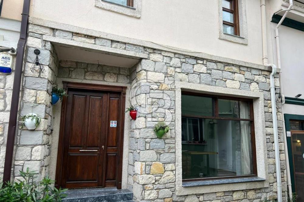 URLA SANAT SOKAĞINDA SATILIK Müstakil Ev