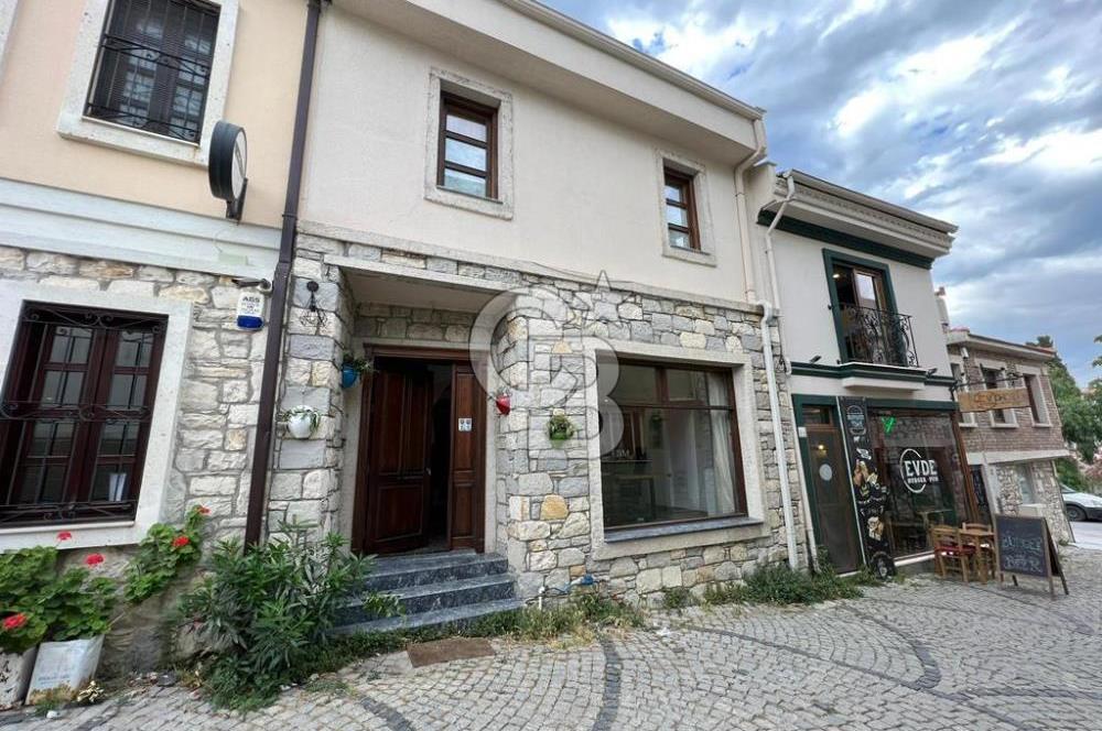 URLA SANAT SOKAĞINDA SATILIK Müstakil Ev
