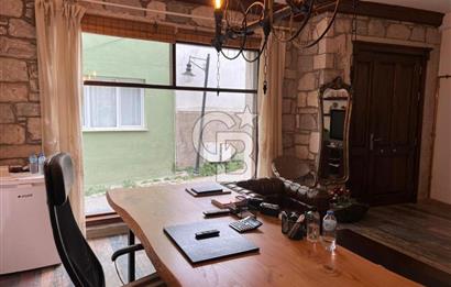URLA SANAT SOKAĞINDA SATILIK Müstakil Ev