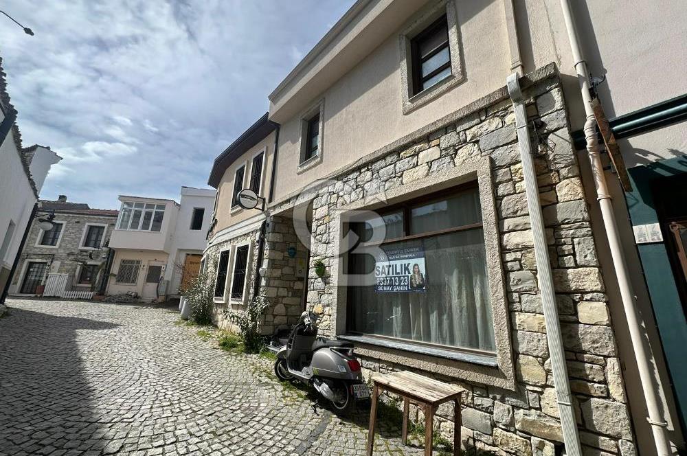 URLA SANAT SOKAĞINDA SATILIK Müstakil Ev