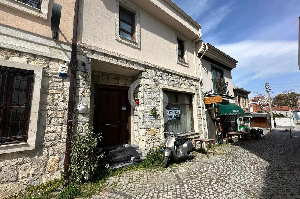 URLA SANAT SOKAĞINDA SATILIK Müstakil Ev